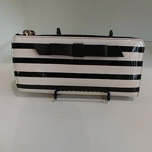 Kate Spade patent stripe "NISHA" Clutch